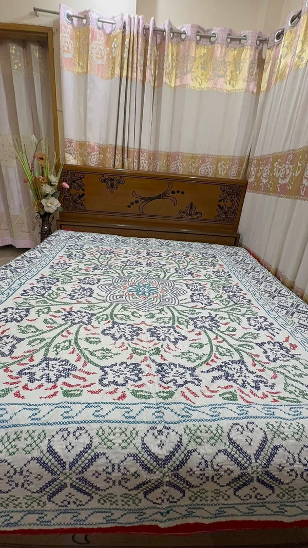 সাদা বাগান বিলাস কাঁথা
